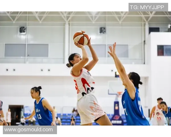 湖南师大女篮战胜武汉科大荣获西南区季军易育卉贡献17分5篮板5助攻 湖南师大女篮战胜武汉科大荣获西南区季军易育卉贡献17分5篮板5助攻